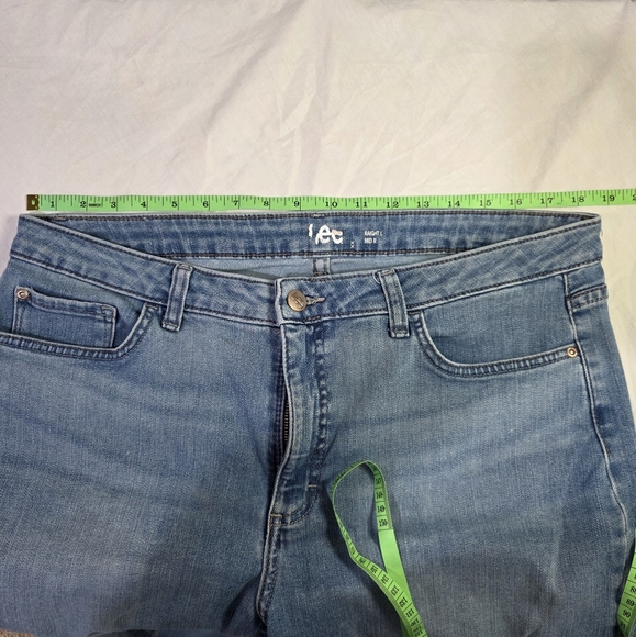 Lee Relaxed Fit Mid Rise Classic Straight Leg 5 Pocket Denim Blue Jeans. 18L - Picture 8 of 8